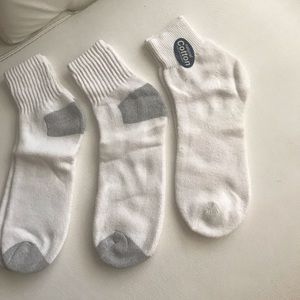 New Men's. Natural 3 Pair Socks s 10-13